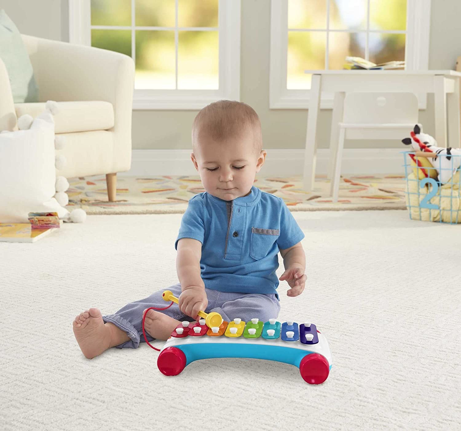 Fisher-Price Classic Xylophone, Musical Instrument Pull Toy 6^